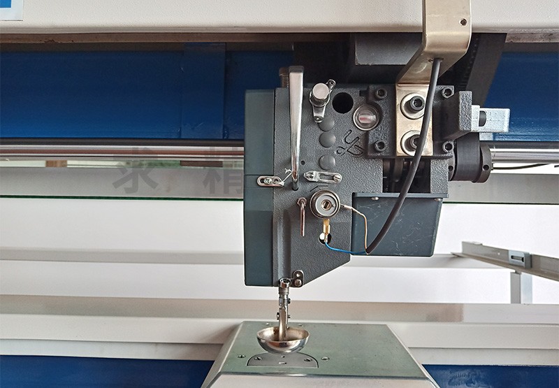 DF-5P電腦絎縫機